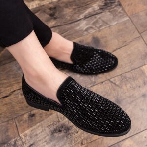 Brand Black Rhinestone Men Dress Shoes Velvet Crystal Luxury Moccasins Men's Loafers Office Business Party Flats Zapatos Hombre
