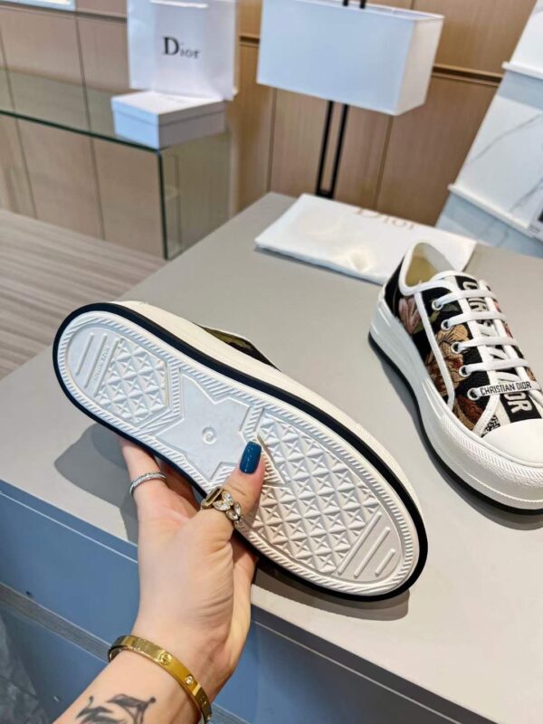 Walk'n'Dior Sneaker - Image 4