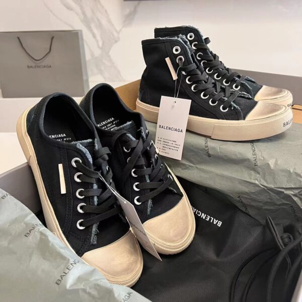 Balenciaga Paris Low Top Sneaker In Black - Image 4