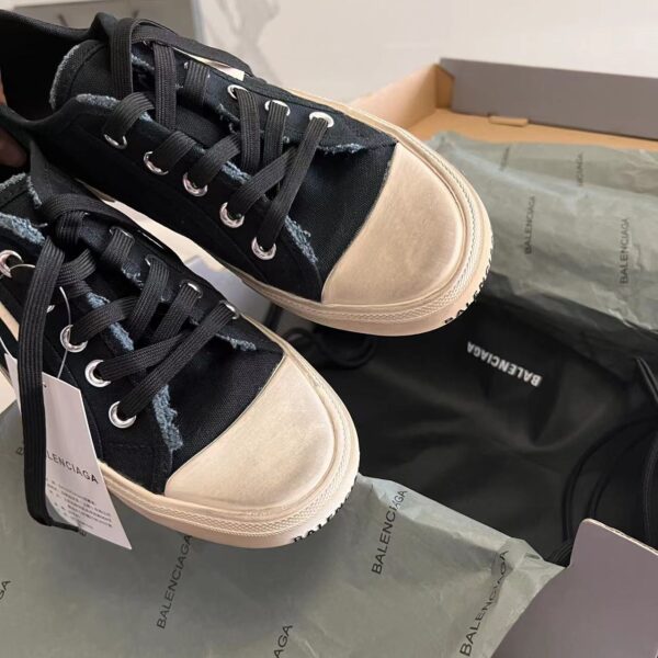 Balenciaga Paris Low Top Sneaker In Black - Image 8