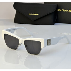 Dolce & Gabbana Logo-plaque Cat-eye Sunglasses DG4415