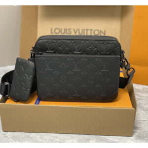 Louis Vuitton Trio Messenger M46602