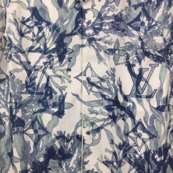 Louis Vuitton LV Graphic Short-Sleeved Cotton Shirt - Image 3